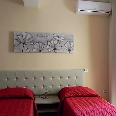 Oda ve Kahvaltı Tropeacentro Tropea