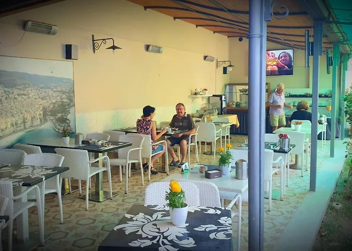 Alojamento de Acomodação e Pequeno-almoço Tropeacentro Tropea