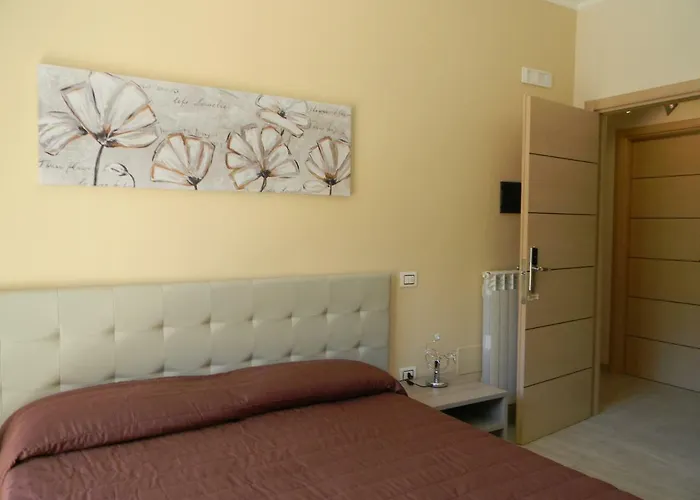 Alojamento de Acomodação e Pequeno-almoço Tropeacentro 4*