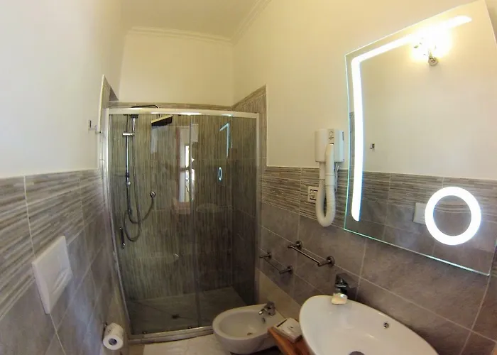 Tropeacentro Alojamento de Acomodação e Pequeno-almoço Tropea